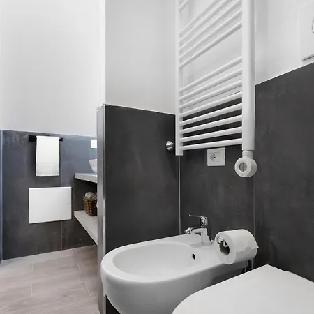 Fondazione Prada-navigli 15 Minutes To Duomo By Metro Appartement Milan